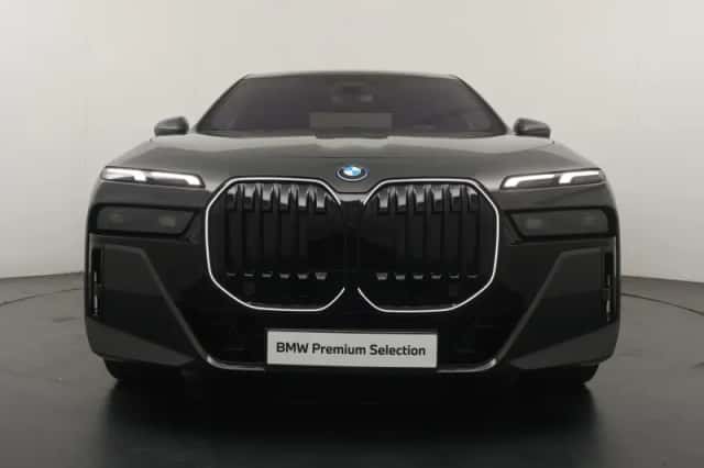 BMW 7-Serie (2025) thumbnail 6