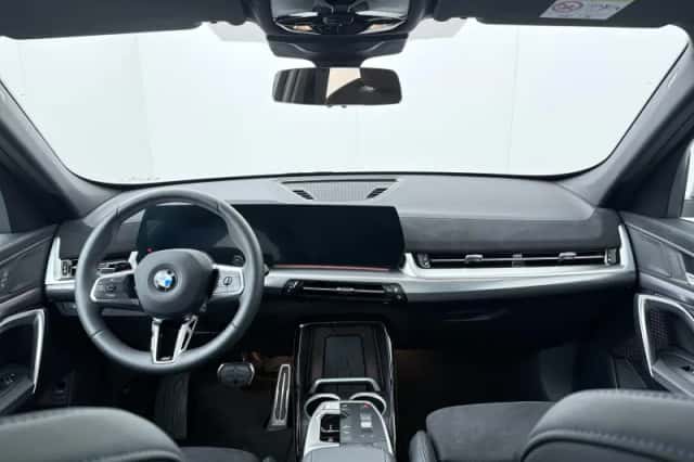 BMW X1 (2025) thumbnail 5