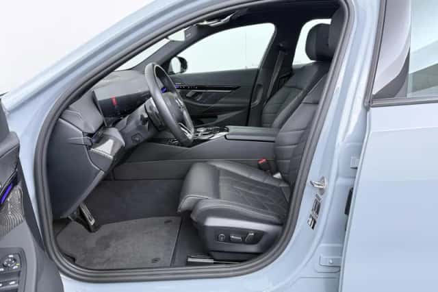 BMW 5-Serie (2025) thumbnail 4