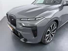 BMW X7 (2022) thumbnail 26