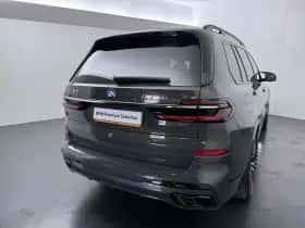 BMW X7 (2022) thumbnail 28