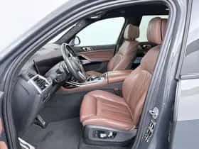 BMW X7 (2022) thumbnail 4