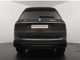 BMW X7 (2022) thumbnail 10