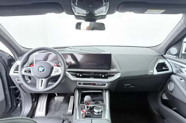 BMW XM (2026) thumbnail 5