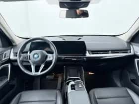 BMW X1 (2023) thumbnail 5