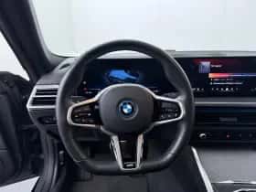 BMW i4 (2025) thumbnail 2
