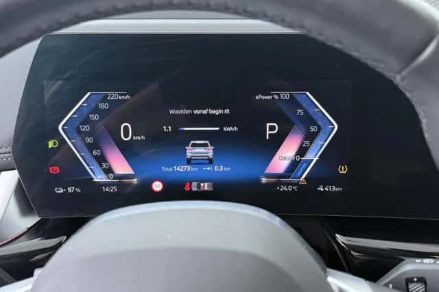 BMW iX1 (2025) thumbnail 3