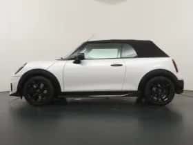 MINI Cabrio (2026) thumbnail 12