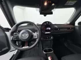 MINI Cabrio (2026) thumbnail 5