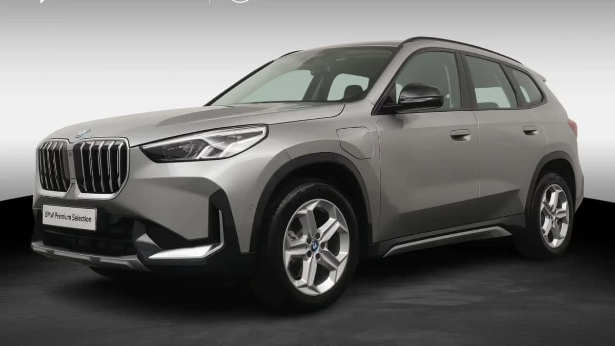 BMW X1 (2023) — foto 1
