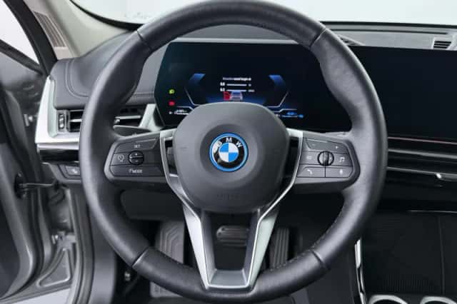 BMW X1 (2023) thumbnail 2