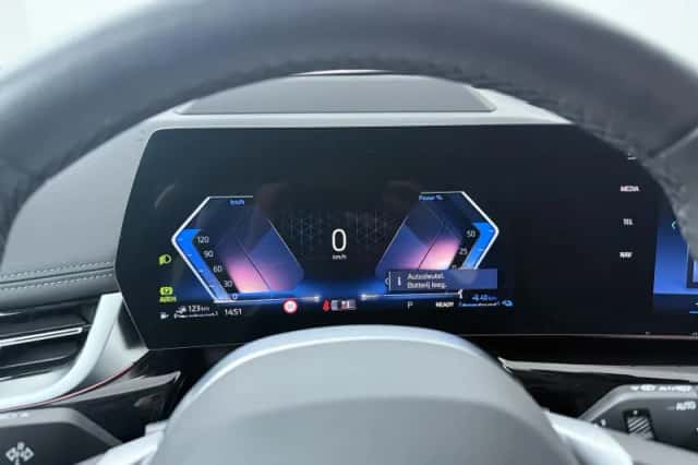 BMW X1 (2023) thumbnail 3