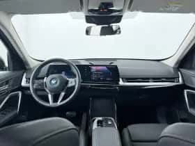 BMW X1 (2023) thumbnail 5