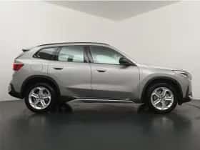 BMW X1 (2023) thumbnail 8