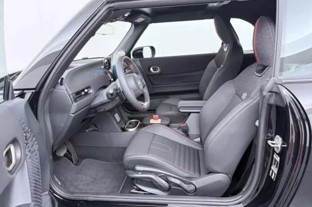 MINI Cabrio (2026) thumbnail 4