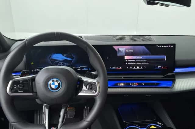 BMW 5-Serie (2025) thumbnail 2