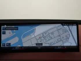 BMW iX (2021) thumbnail 15