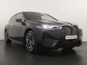 BMW iX (2021) thumbnail 6