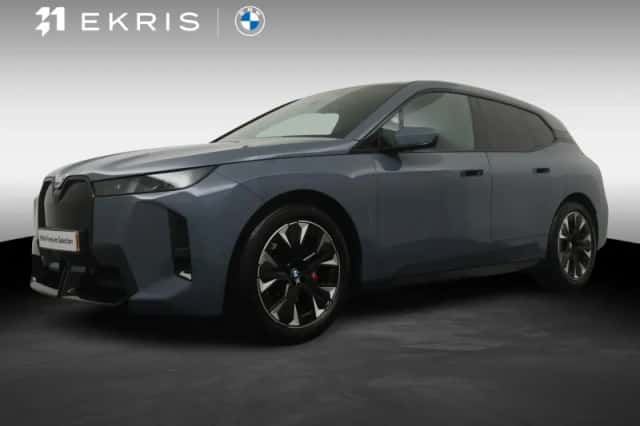 BMW iX (2025) thumbnail 1