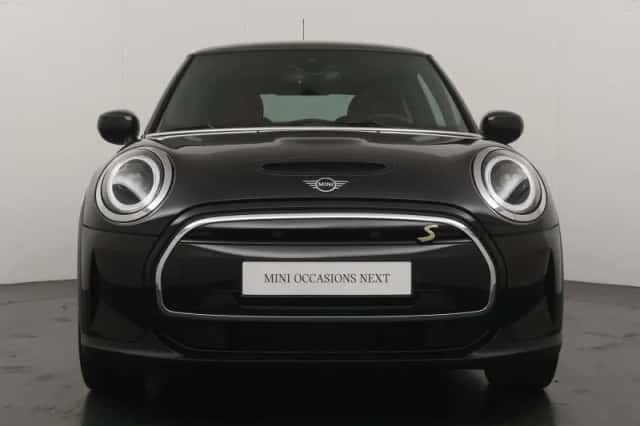 MINI Electric (2022) thumbnail 6