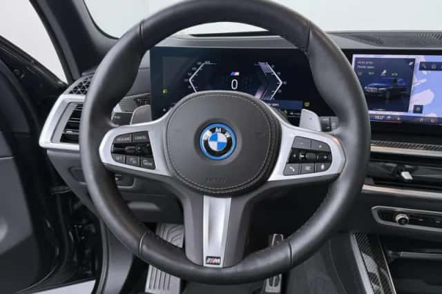 BMW X5 (2025) thumbnail 2