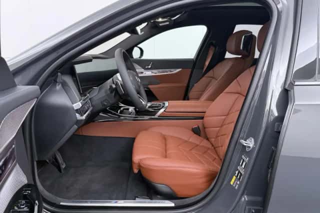 BMW i7 (2026) thumbnail 4