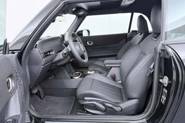 MINI Cabrio (2026) thumbnail 4
