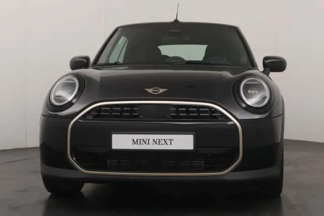 MINI Cabrio (2026) thumbnail 6