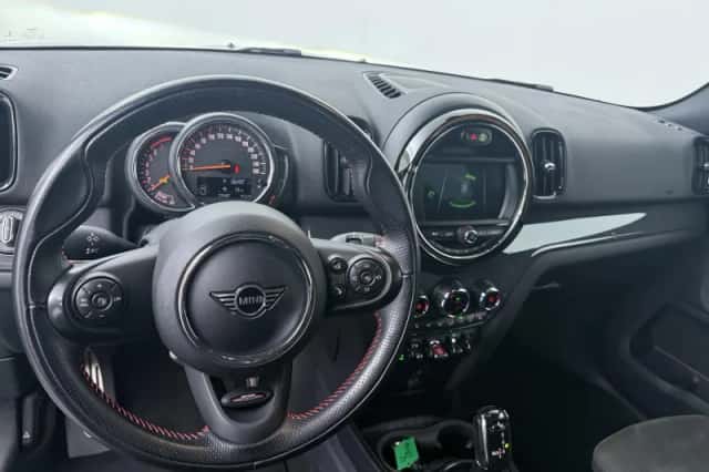 MINI Countryman (2019) thumbnail 2