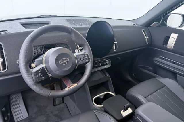 MINI Countryman (2026) thumbnail 2