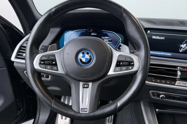 BMW X5 (2023) thumbnail 2