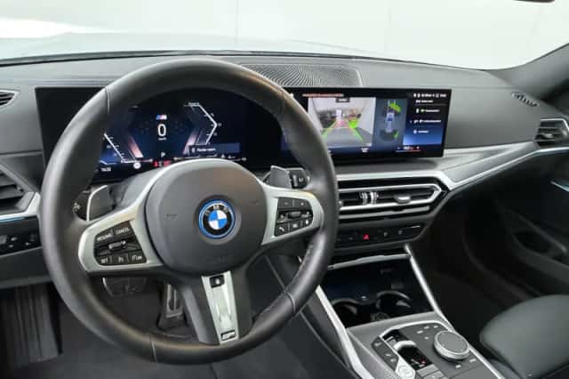 BMW 3-Serie (2023) thumbnail 2