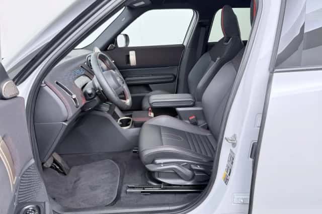 MINI Countryman (2025) thumbnail 4