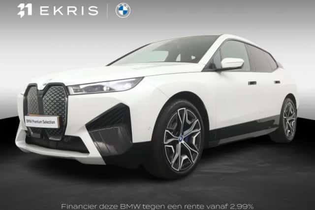 BMW iX (2025) thumbnail 1