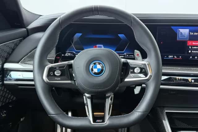BMW 7-Serie (2025) thumbnail 2