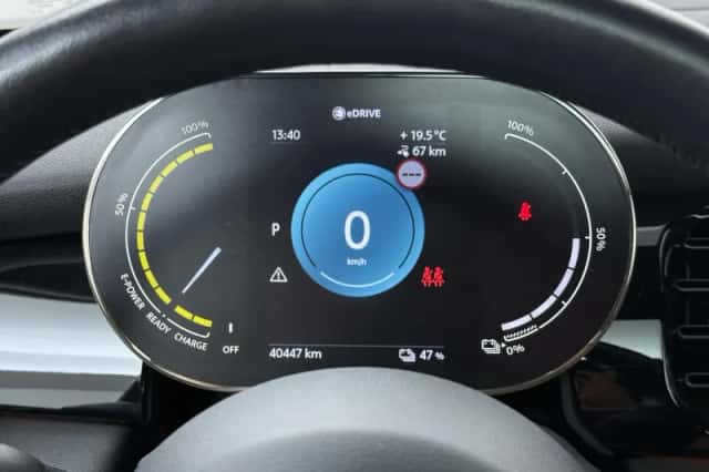 MINI Mini Electric (2022) thumbnail 3
