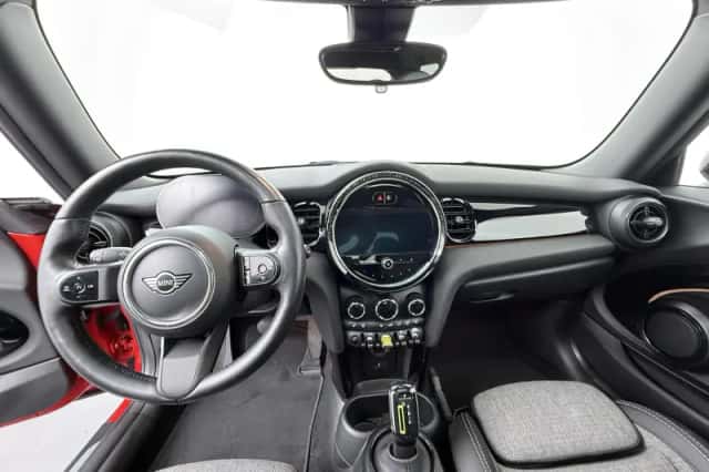 MINI Mini Electric (2022) thumbnail 5