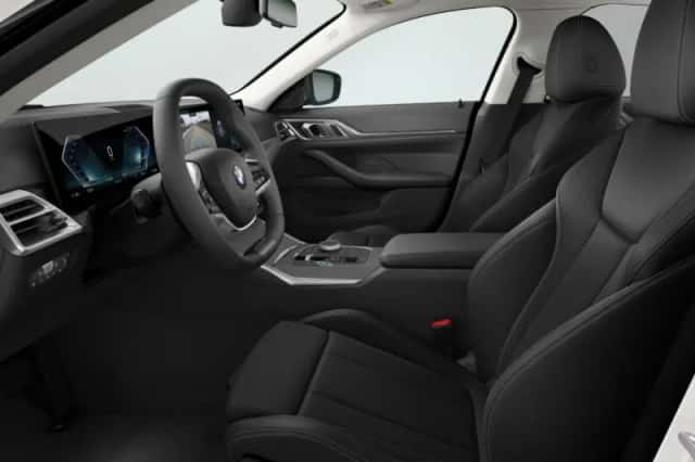 BMW i4 (2026) thumbnail 4