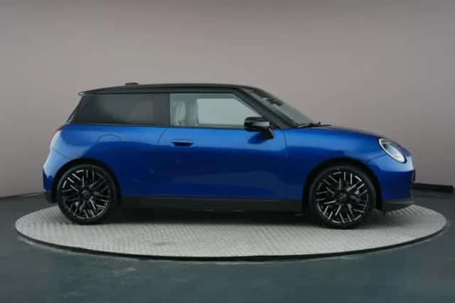 MINI Mini Electric (2025) thumbnail 3
