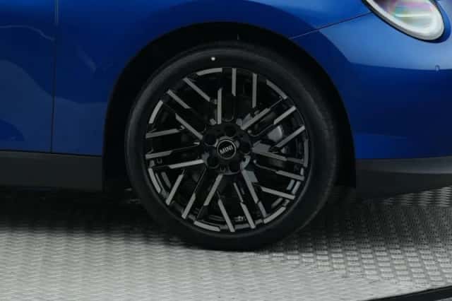 MINI Mini Electric (2025) thumbnail 4