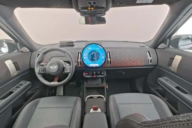 MINI Countryman (2025) thumbnail 5