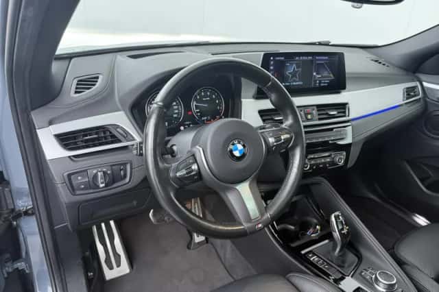 BMW X2 (2022) thumbnail 2