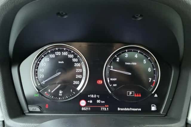 BMW X2 (2022) thumbnail 3