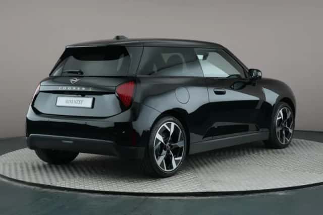 MINI Mini Electric (2025) thumbnail 2