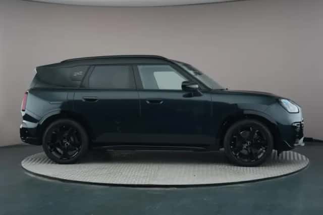 MINI Countryman (2025) thumbnail 3