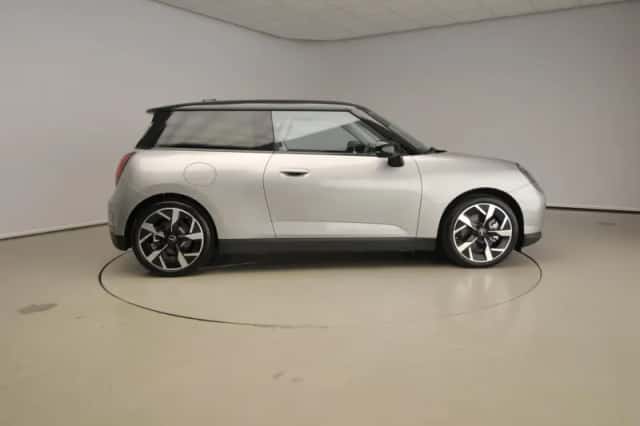 MINI 3-deurs (2025) thumbnail 4
