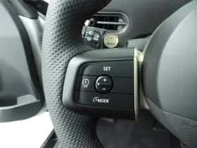 MINI Cooper (2025) thumbnail 11