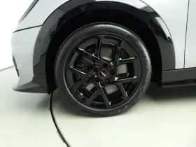 MINI Cooper (2025) thumbnail 31