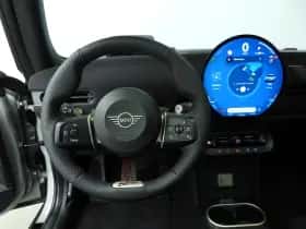 MINI Cooper (2025) thumbnail 10