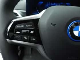 BMW i4 (2025) thumbnail 13